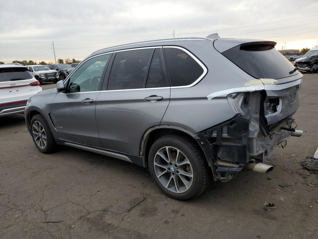 5UXKR0C36H0V69319 2017 BMW X5 - Image 2