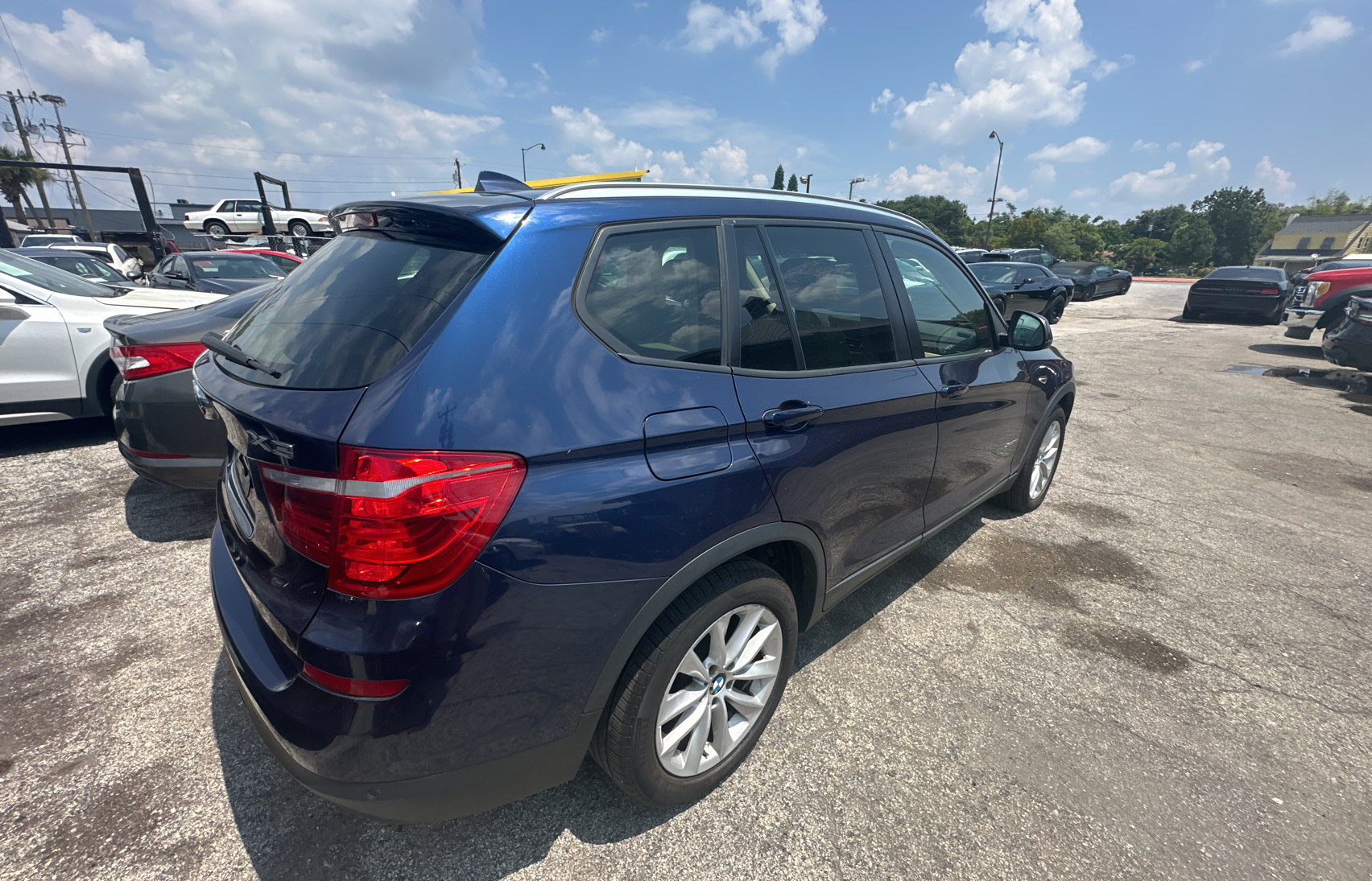 2016 BMW X3 xDrive28I vin: 5UXWX9C57G0D89085