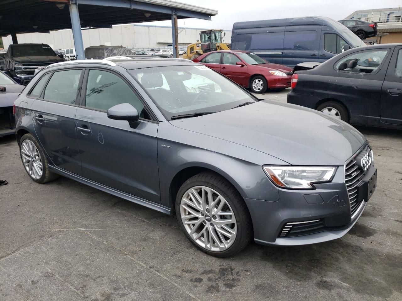 2018 Audi A3 E-Tron Premium VIN: WAUUPBFF9JA081626 Lot: 65656934