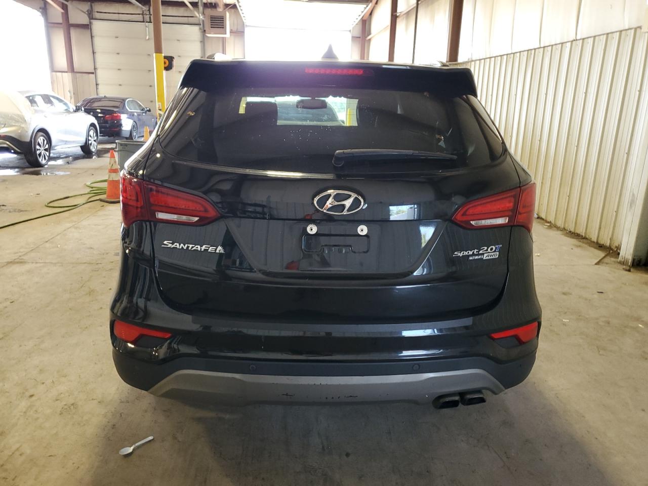 5XYZWDLA2HG460560 2017 Hyundai Santa Fe Sport