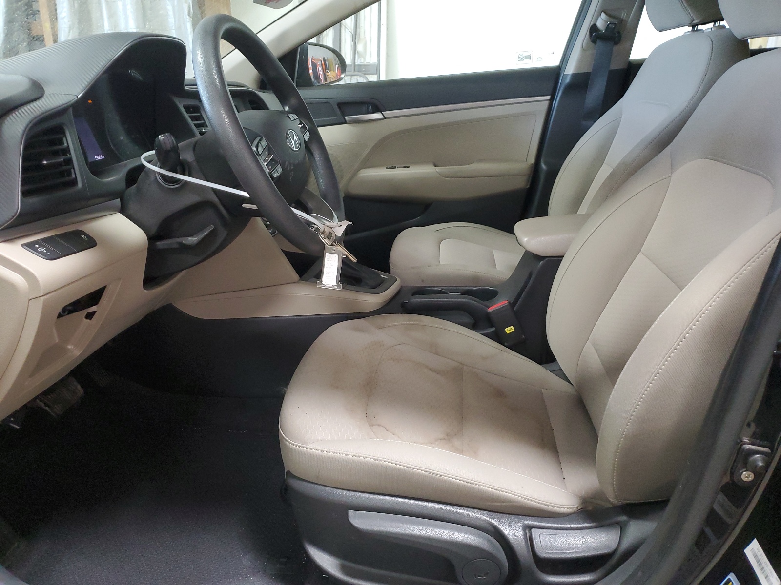 KMHD74LF8KU861051 2019 Hyundai Elantra Se