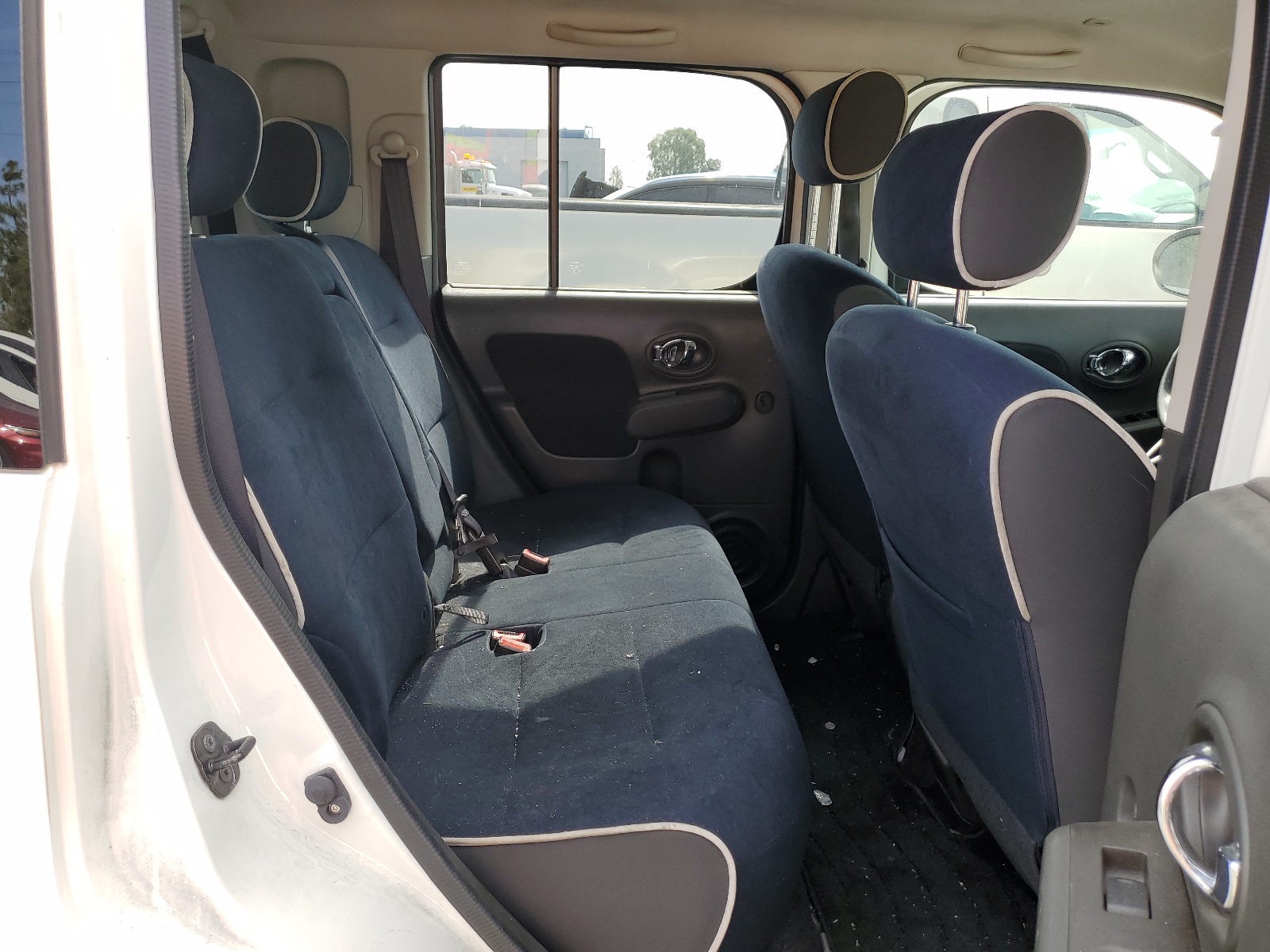 JN8AZ2KR5CT256031 2012 Nissan Cube Base