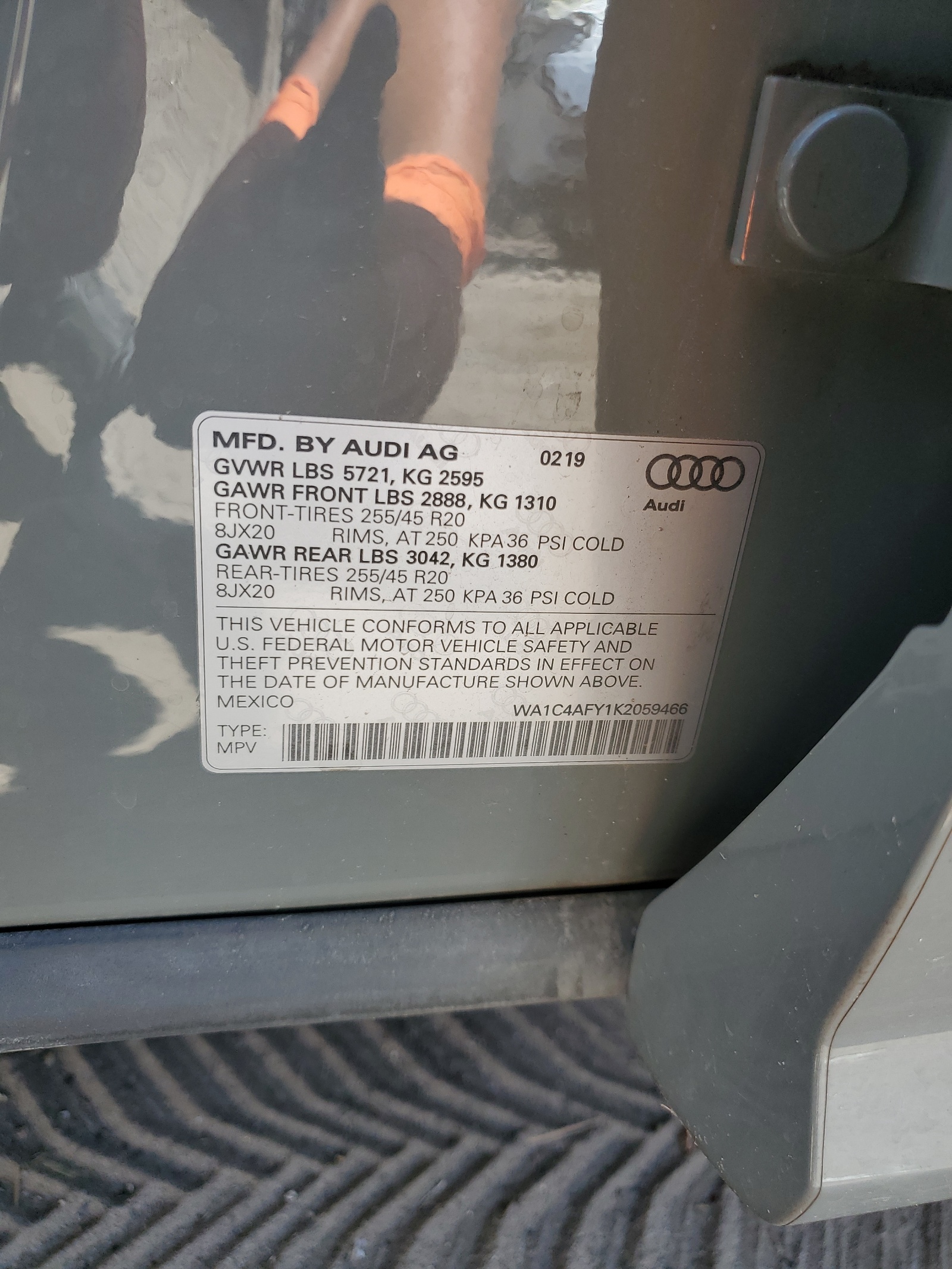 WA1C4AFY1K2059466 2019 Audi Sq5 Prestige