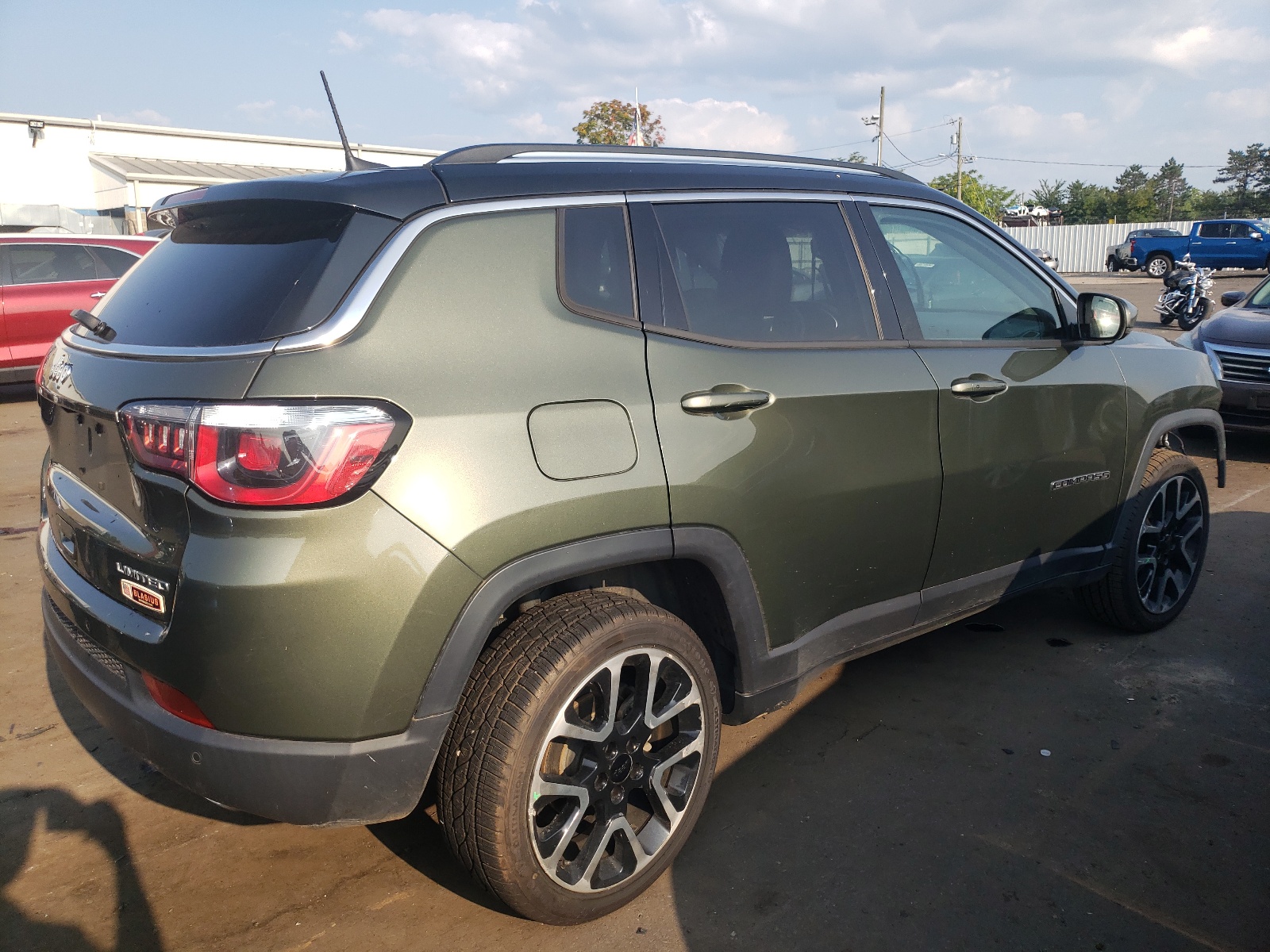 3C4NJDCB3JT114411 2018 Jeep Compass Limited 3C4NJDCB3JT114411 2018 Jeep Compass Limited