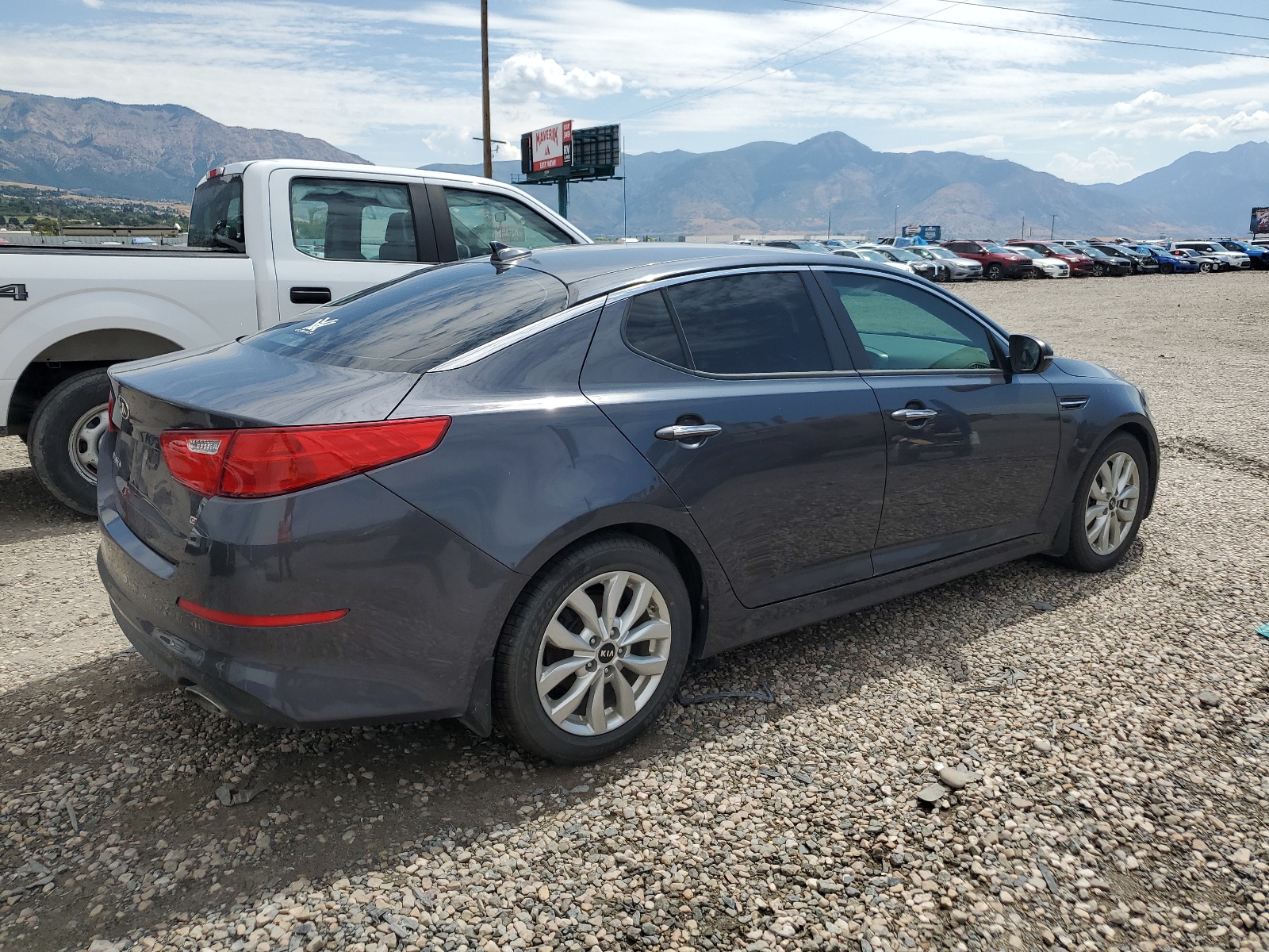 KNAGM4A78F5631058 2015 Kia Optima Lx