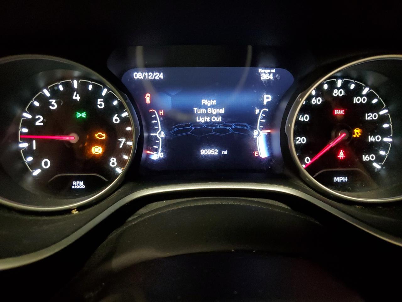 2018 Jeep Compass Latitude VIN: 3C4NJDBBXJT135886 Lot: 65837474