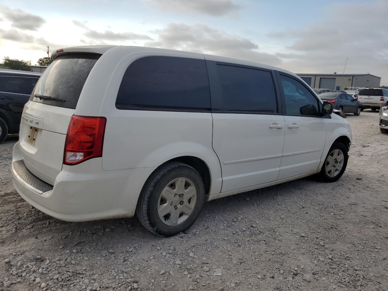 2012 Dodge Caravan - Image 3