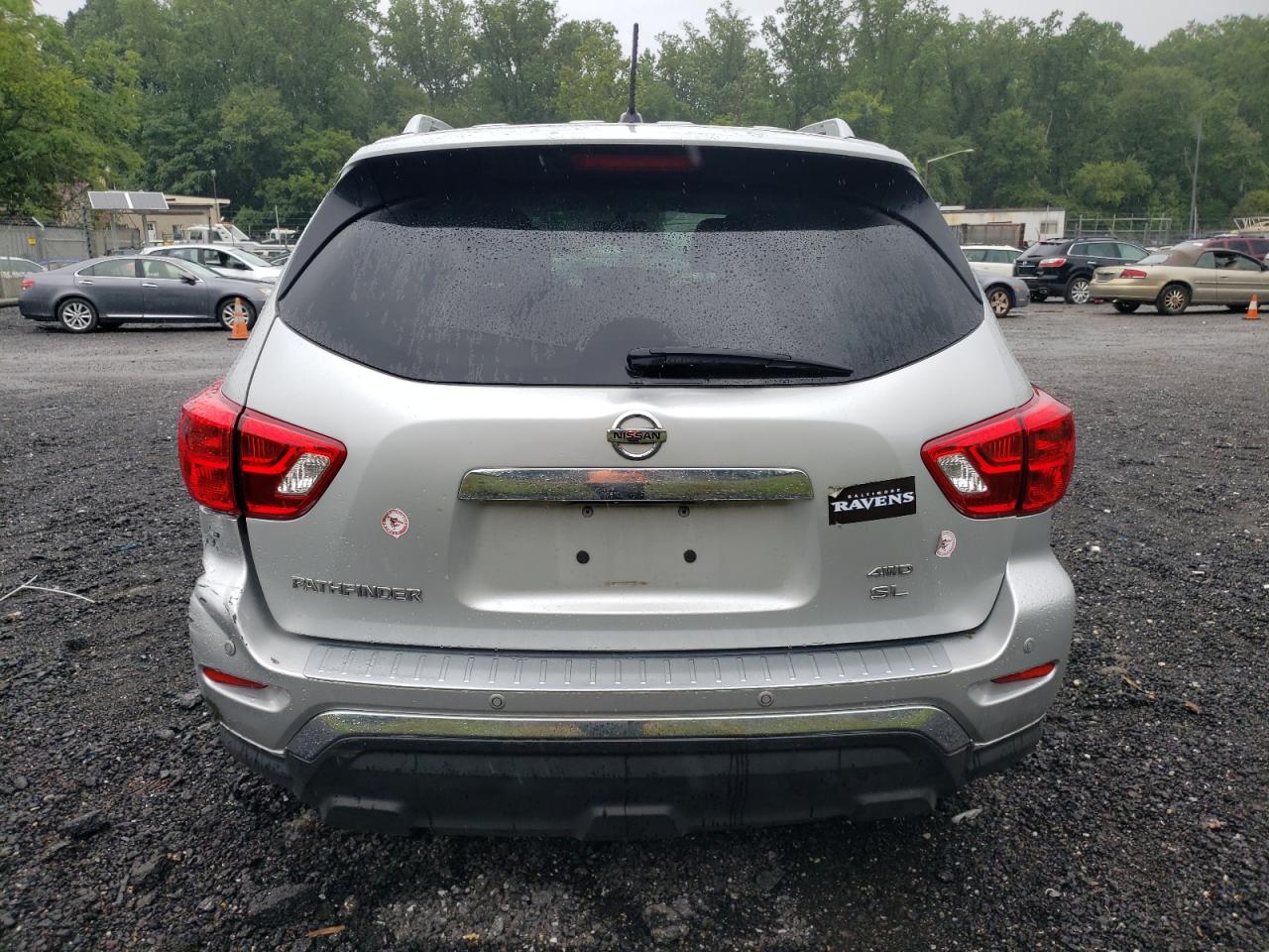 2017 Nissan Pathfinder - Image 6