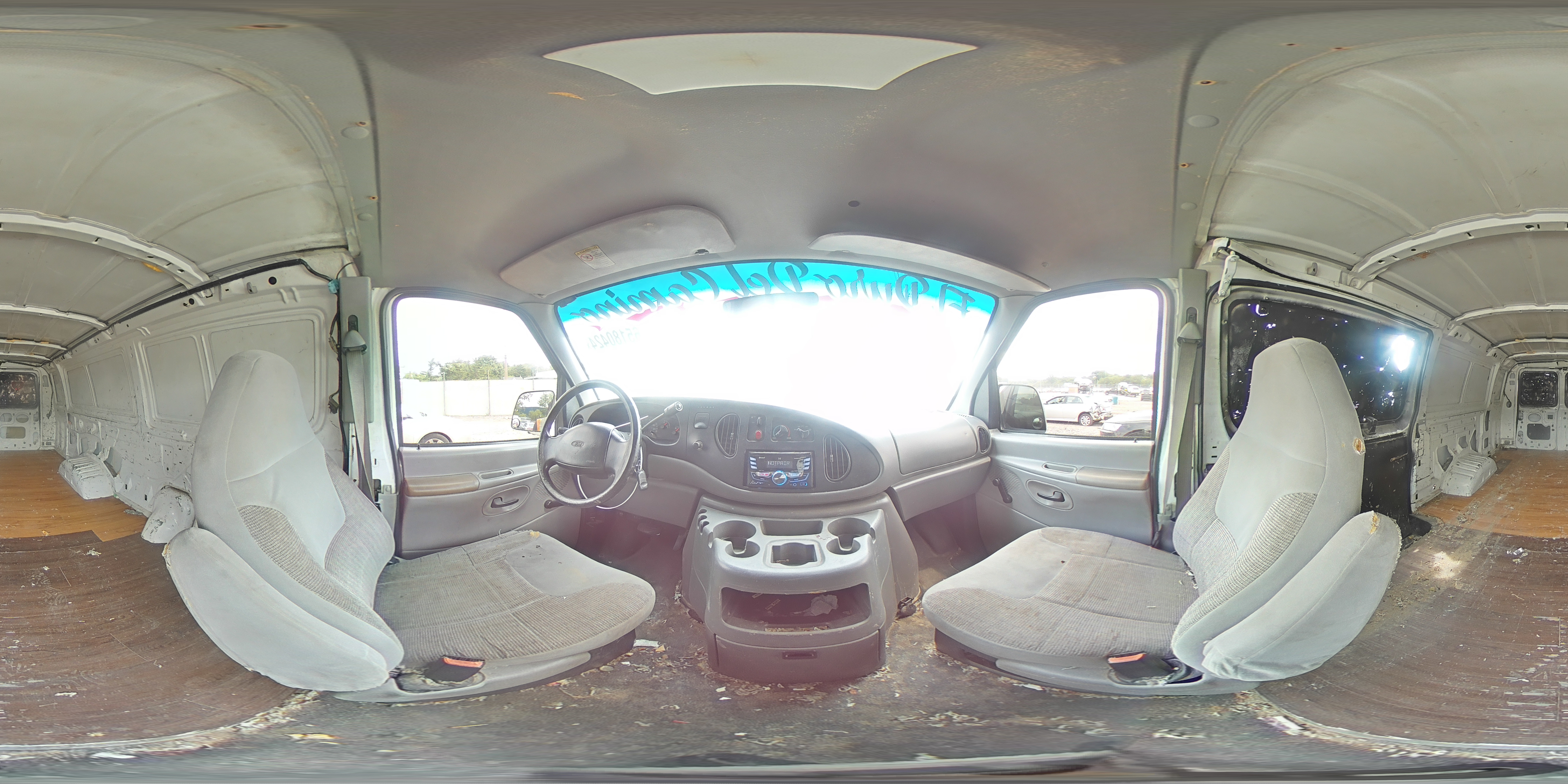 1998 Ford Econoline E250 Super Duty Van VIN: 1FTNS2424WHA98127 Lot: 65180424