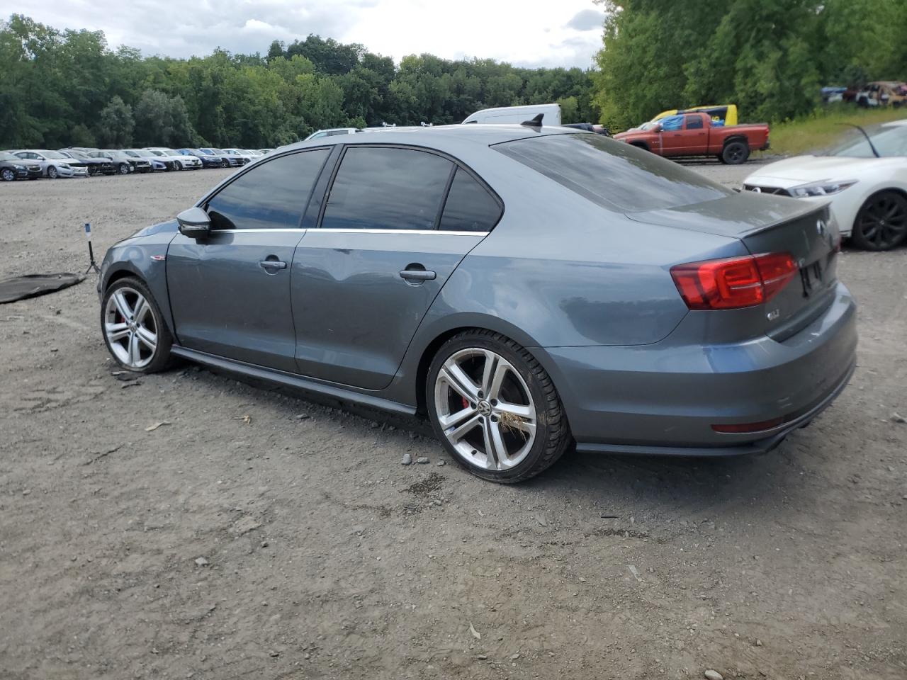 2017 Volkswagen Jetta - Image 2