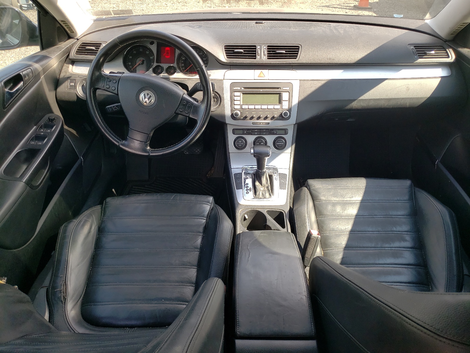 WVWCU73C98P030424 2008 Volkswagen Passat Vr6