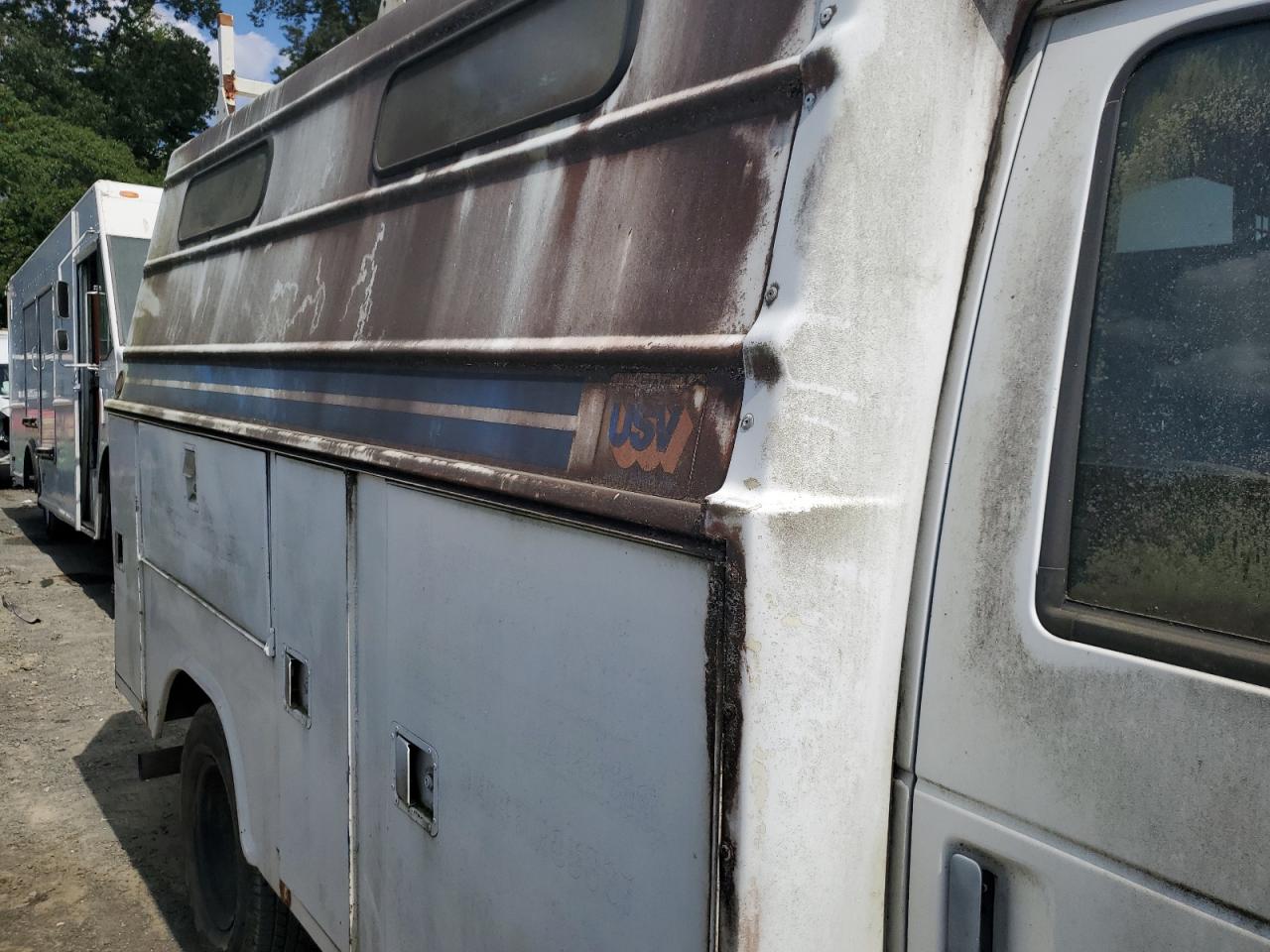 1995 Ford Econoline E350 Cutaway Van VIN: 1FDKE37FXSHA69705 Lot: 68032434