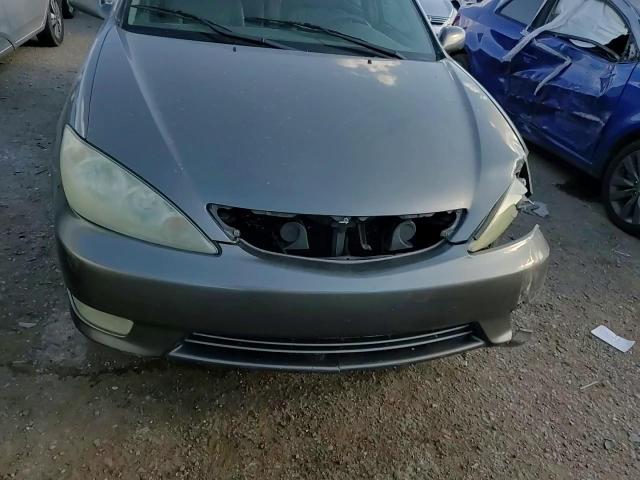 2005 Toyota Camry Le VIN: 4T1BF30K55U617884 Lot: 67384984