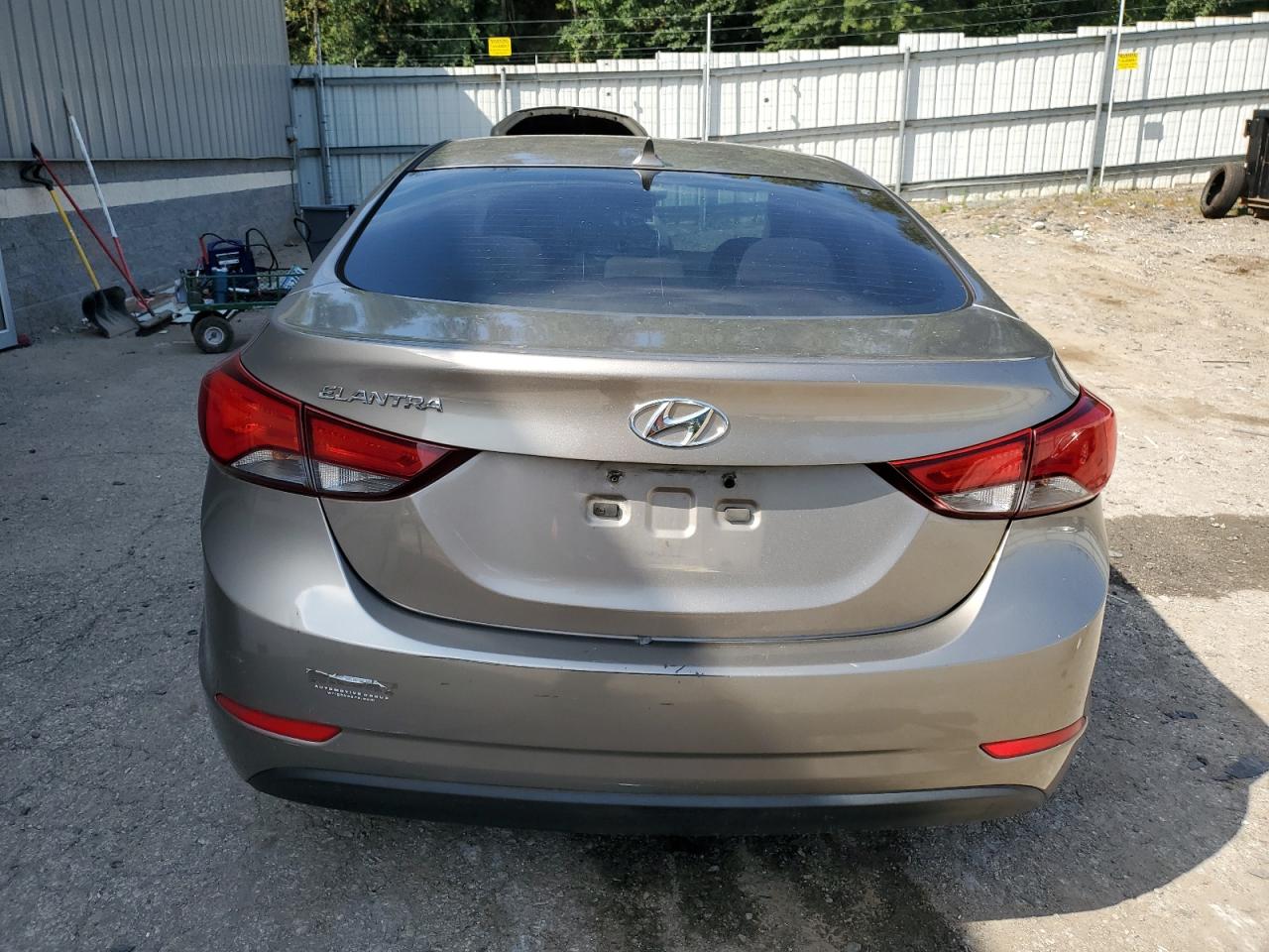 2014 Hyundai Elantra Se VIN: 5NPDH4AE6EH529975 Lot: 68941364