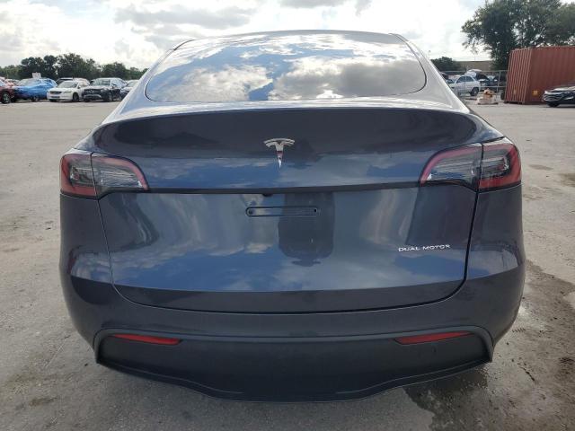  TESLA MODEL Y 2023 Серый