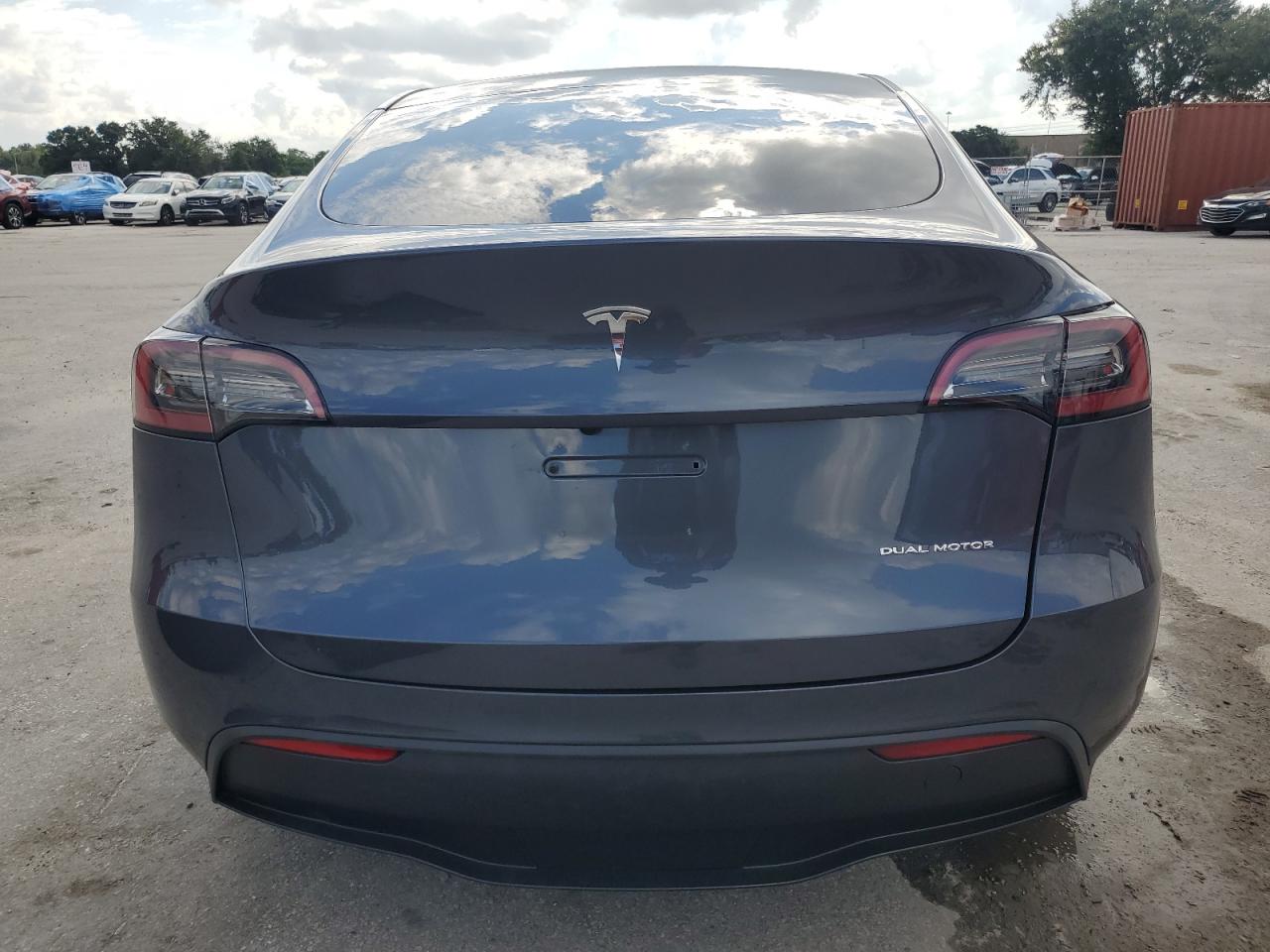 7SAYGDEE2PA092329 Tesla Model Y  6