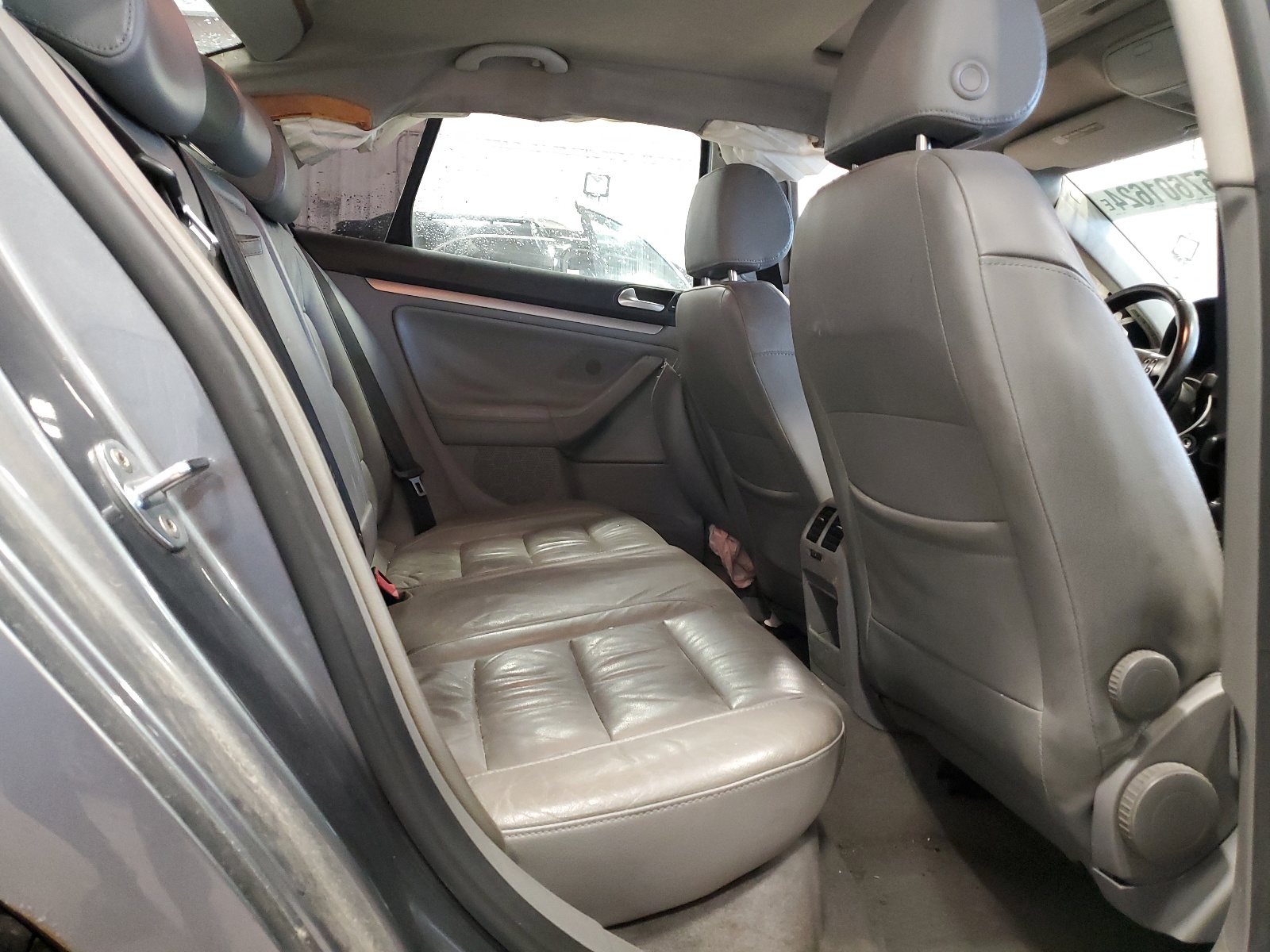 3VWDT71K46M703539 2006 Volkswagen Jetta Tdi Option Package 2