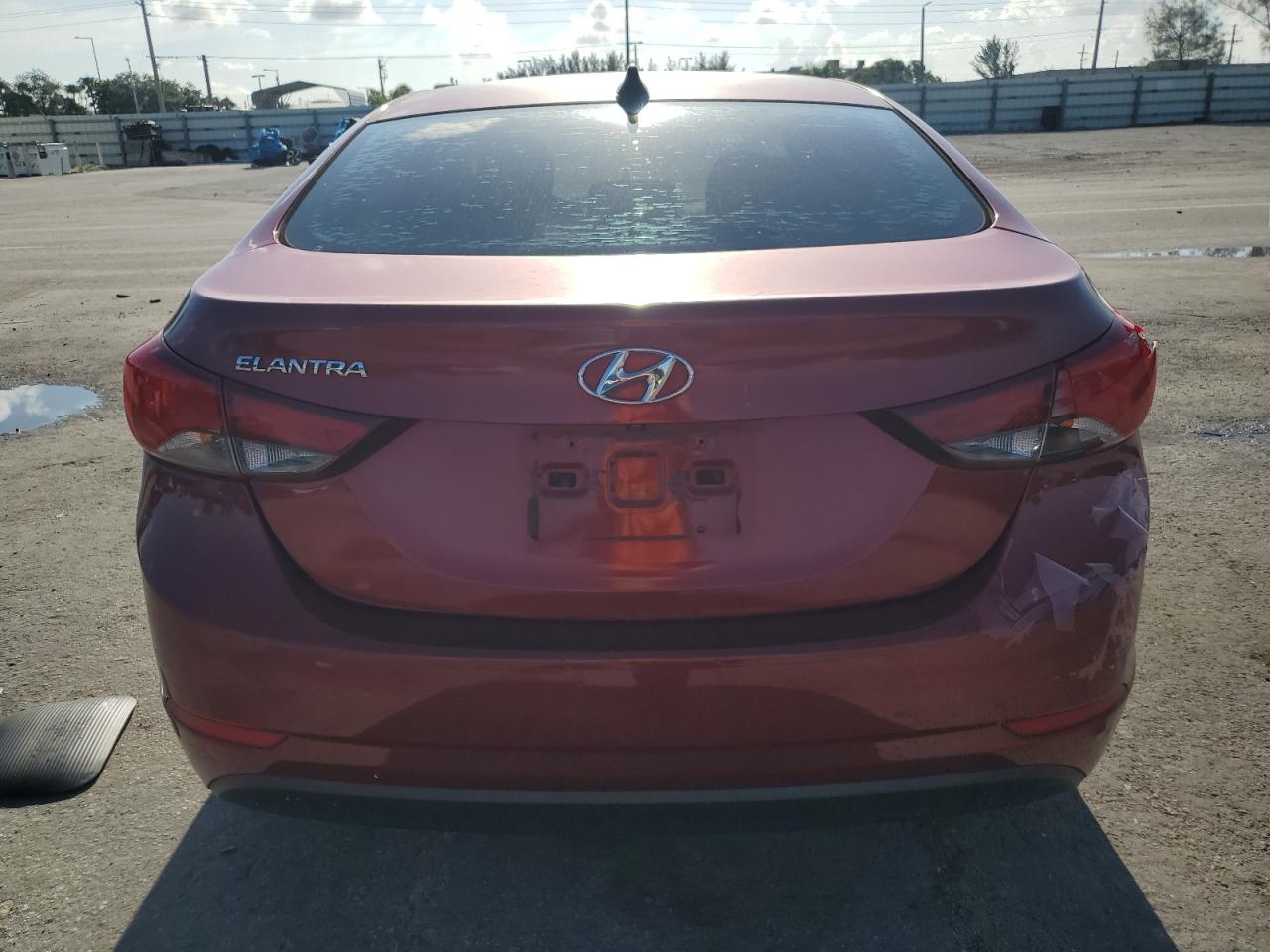 2016 Hyundai Elantra Se VIN: 5NPDH4AE6GH655580 Lot: 67150184