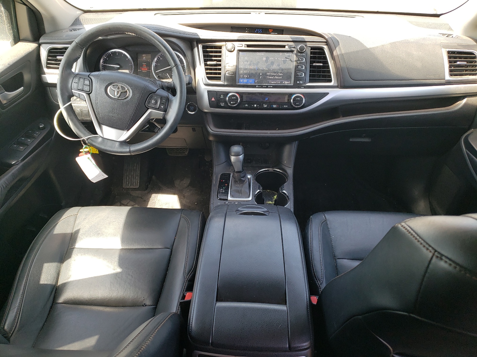 5TDKKRFHXGS137541 2016 Toyota Highlander Xle