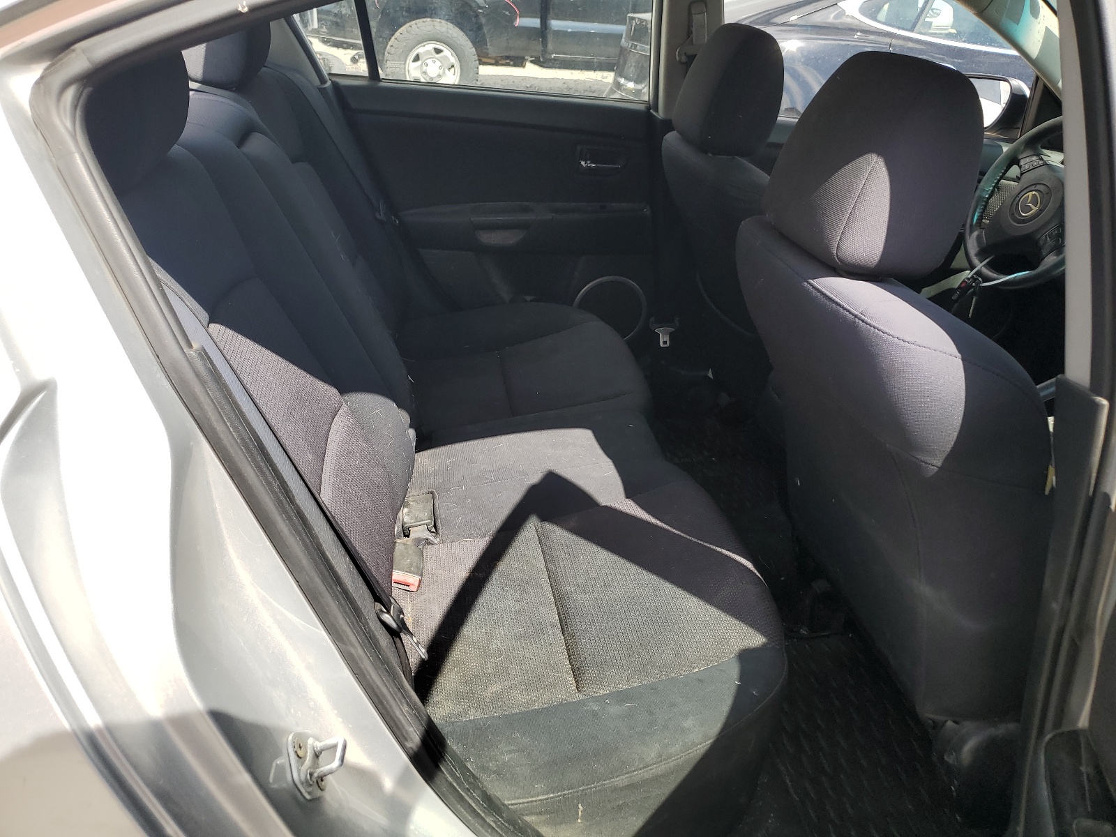 JM1BK324481128090 2008 Mazda 3 S