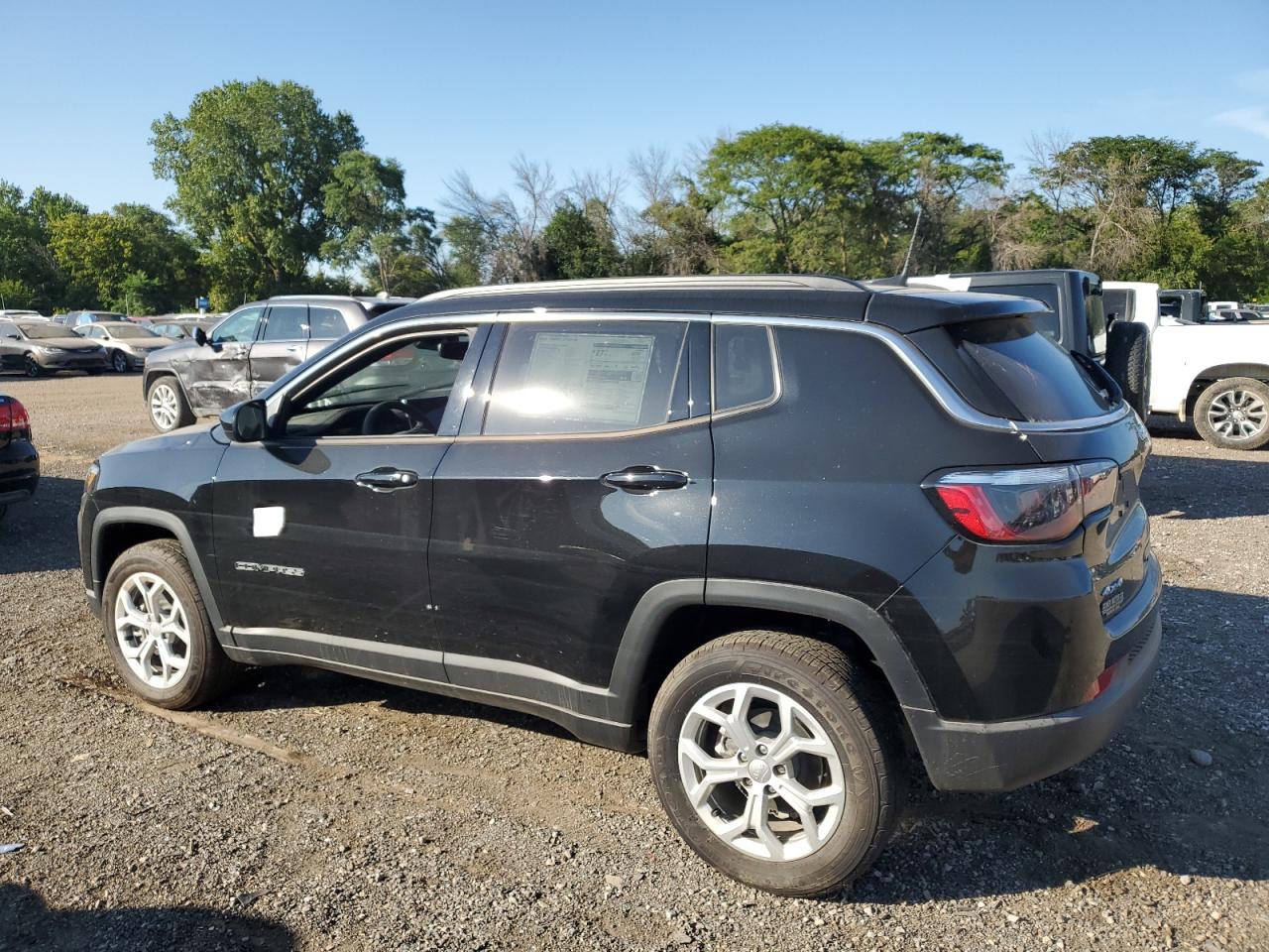 Фото: 3C4NJDBN2RT124662 - 2