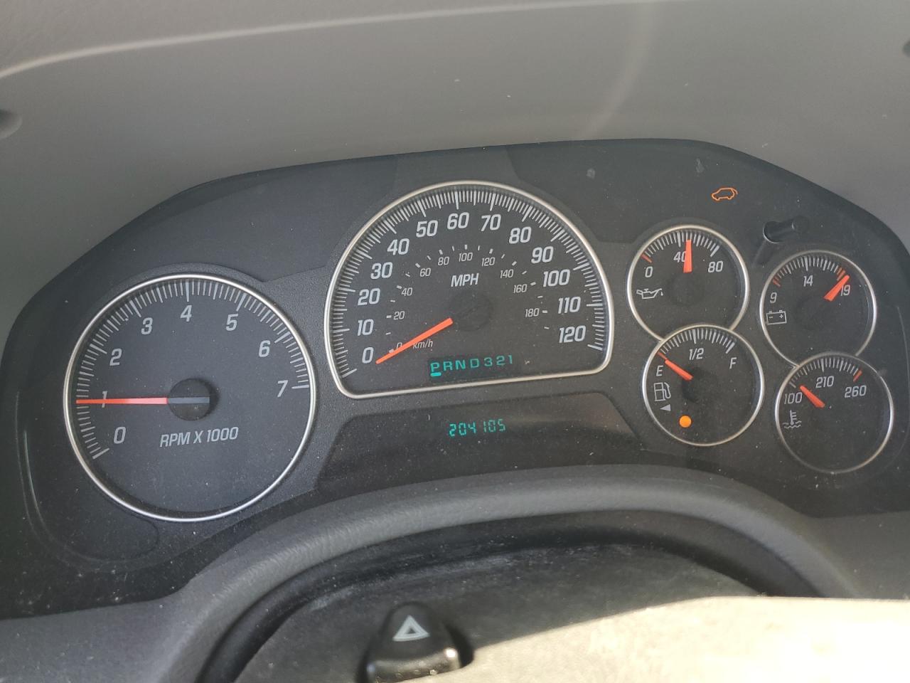 2005 GMC Envoy - Image 9