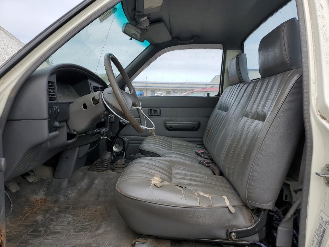 1990 Toyota Pickup 1/2 Ton Short Wheelbase Dlx VIN: JT4RN01P7L7040690 Lot: 67614704