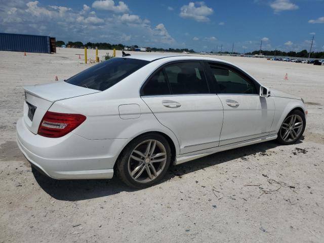  MERCEDES-BENZ C-CLASS 2014 Білий