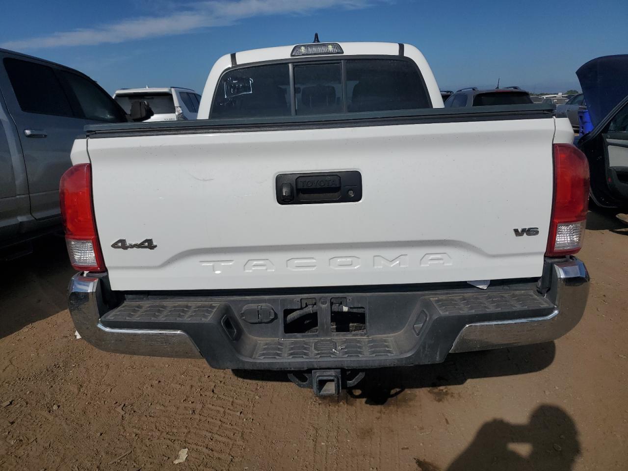 3TMCZ5AN2HM045833 2017 Toyota Tacoma Double Cab