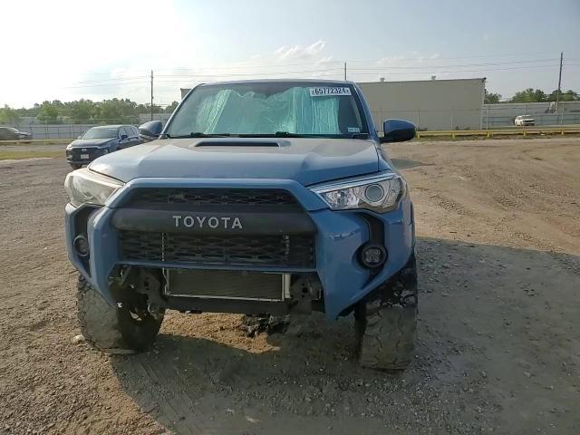 2018 Toyota 4Runner Sr5/Sr5 Premium VIN: JTEBU5JR1J5499608 Lot: 65772324