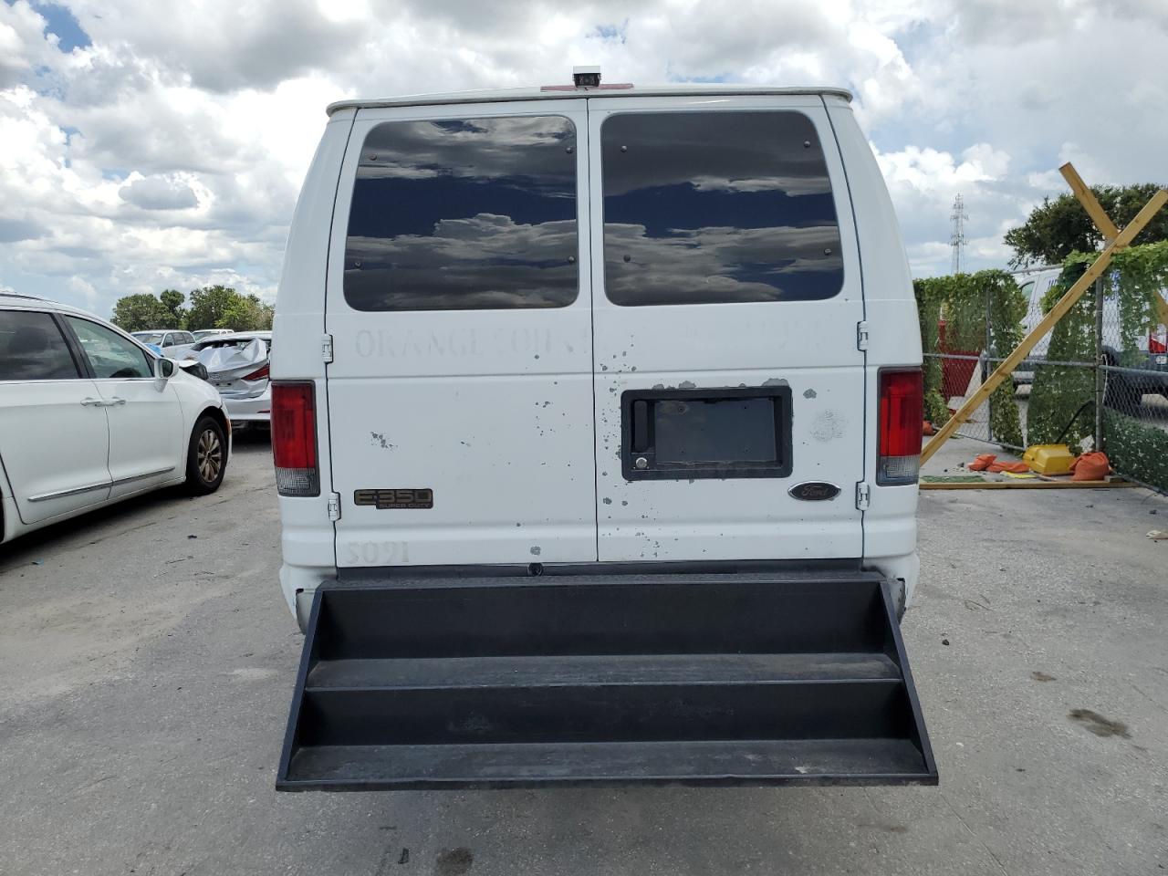 2004 Ford Econoline E350 Super Duty Van VIN: 1FTSS34S74HB25231 Lot: 66009184