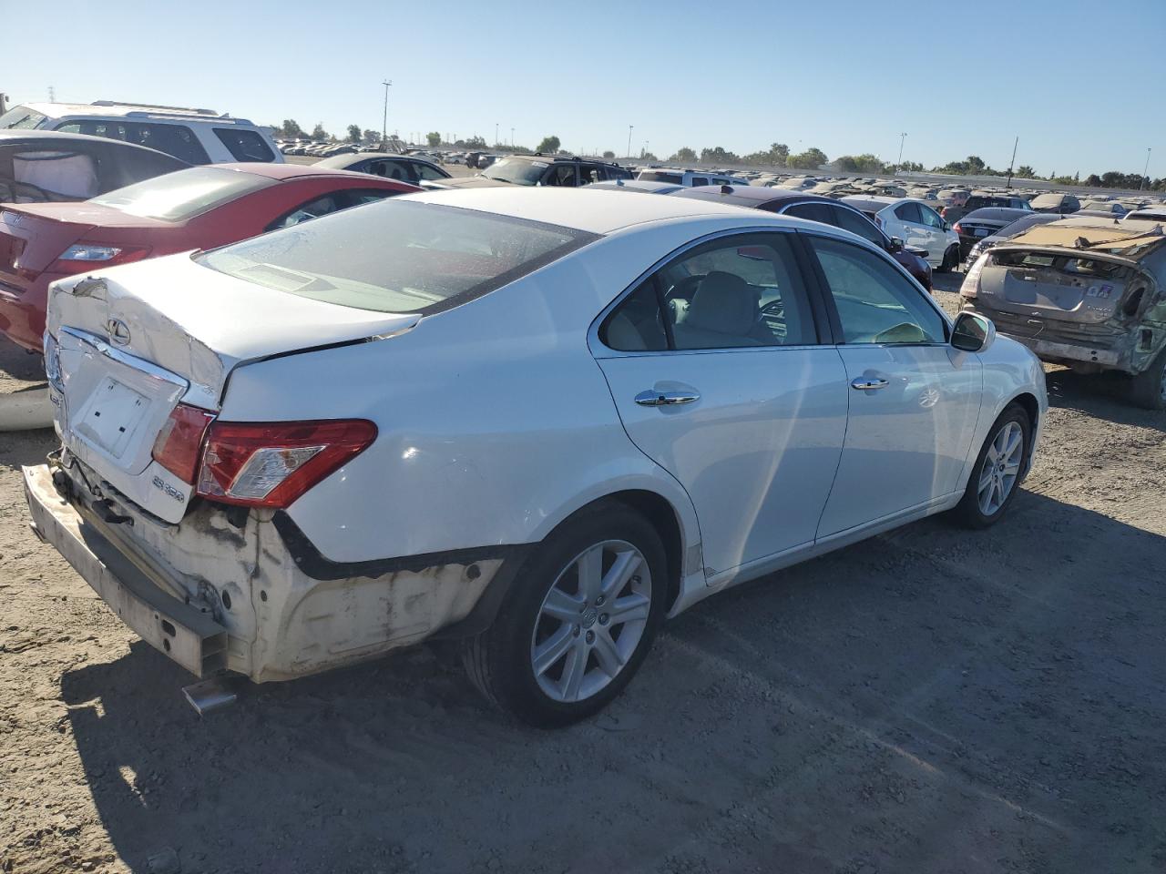 2007 Lexus Es 350 VIN: JTHBJ46G372034111 Lot: 67001034