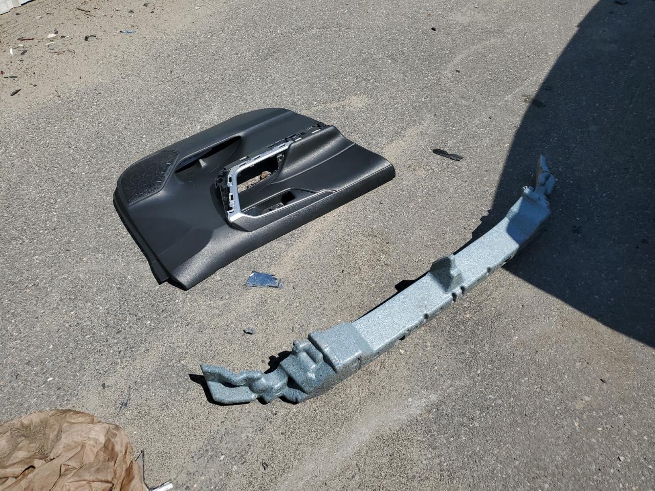 2021 Toyota Rav4 Xle VIN: 4T3RWRFV0MU046345 Lot: 68842494