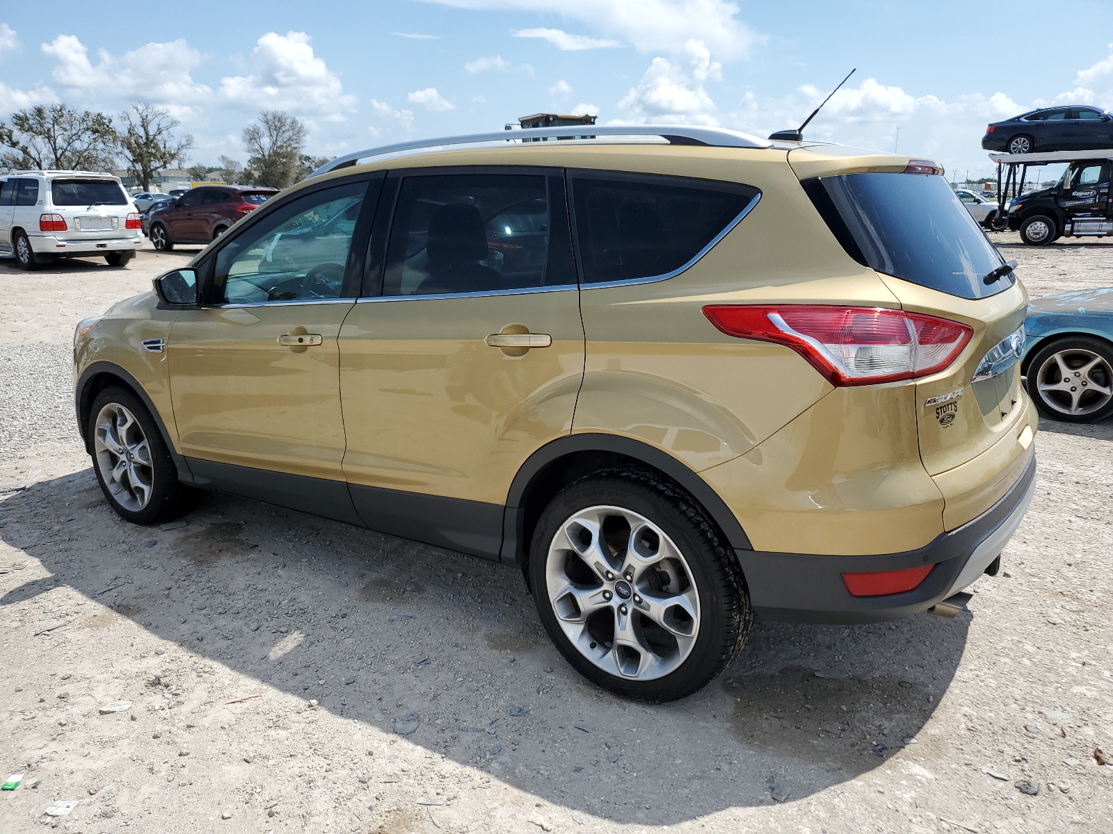 1FMCU9J99EUD35711 2014 Ford Escape Titanium