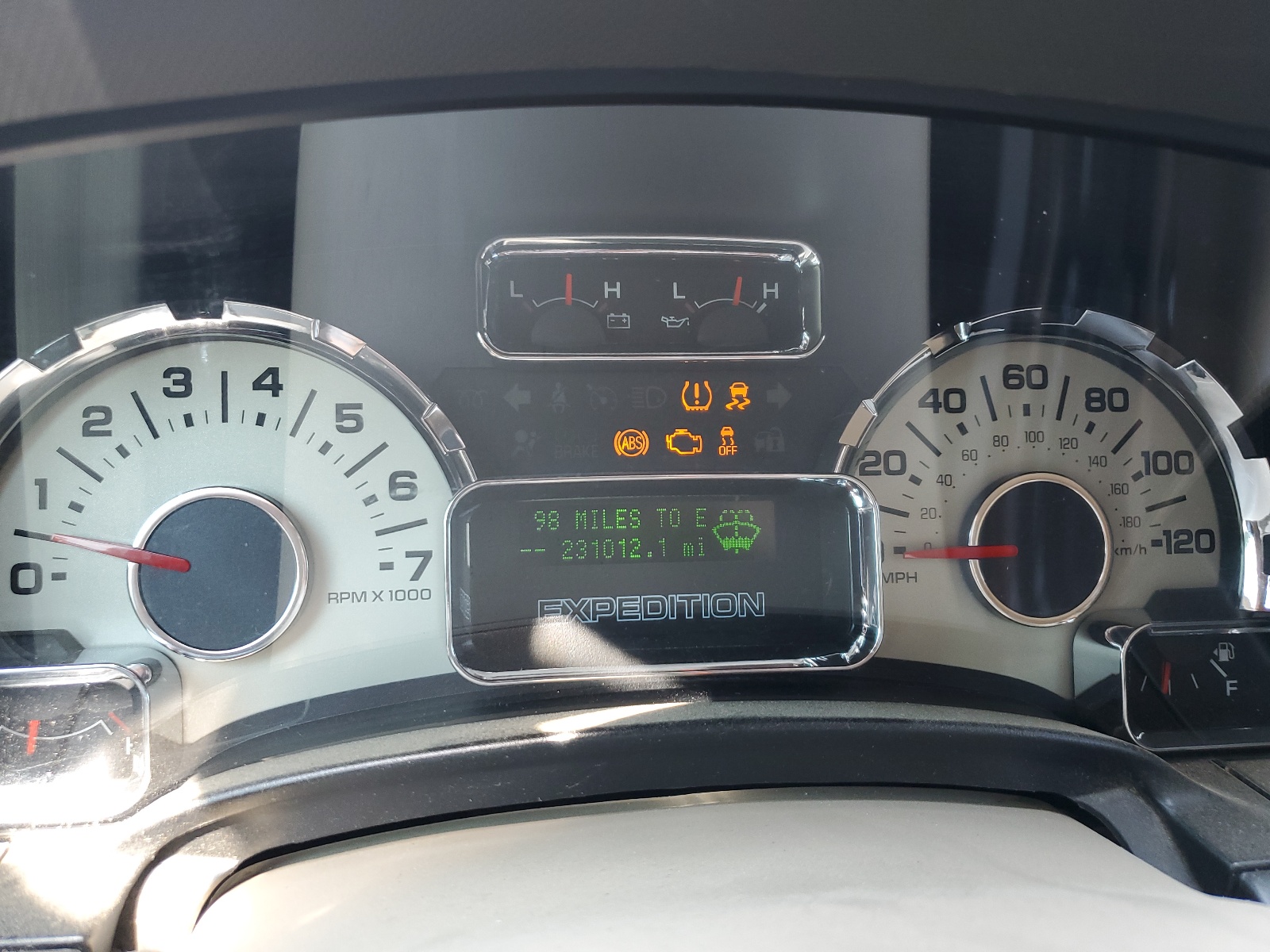 1FMJU1H54EEF15118 2014 Ford Expedition Xlt