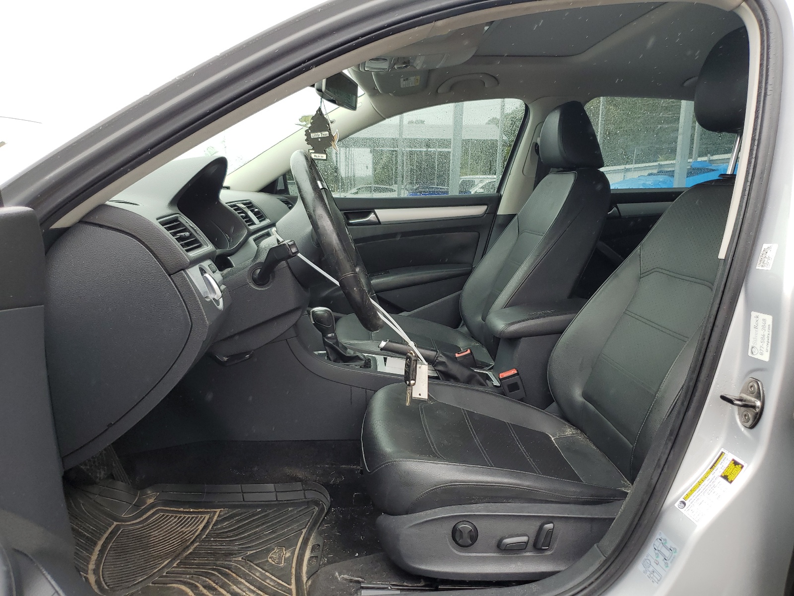 1VWBH7A38CC065536 2012 Volkswagen Passat Se