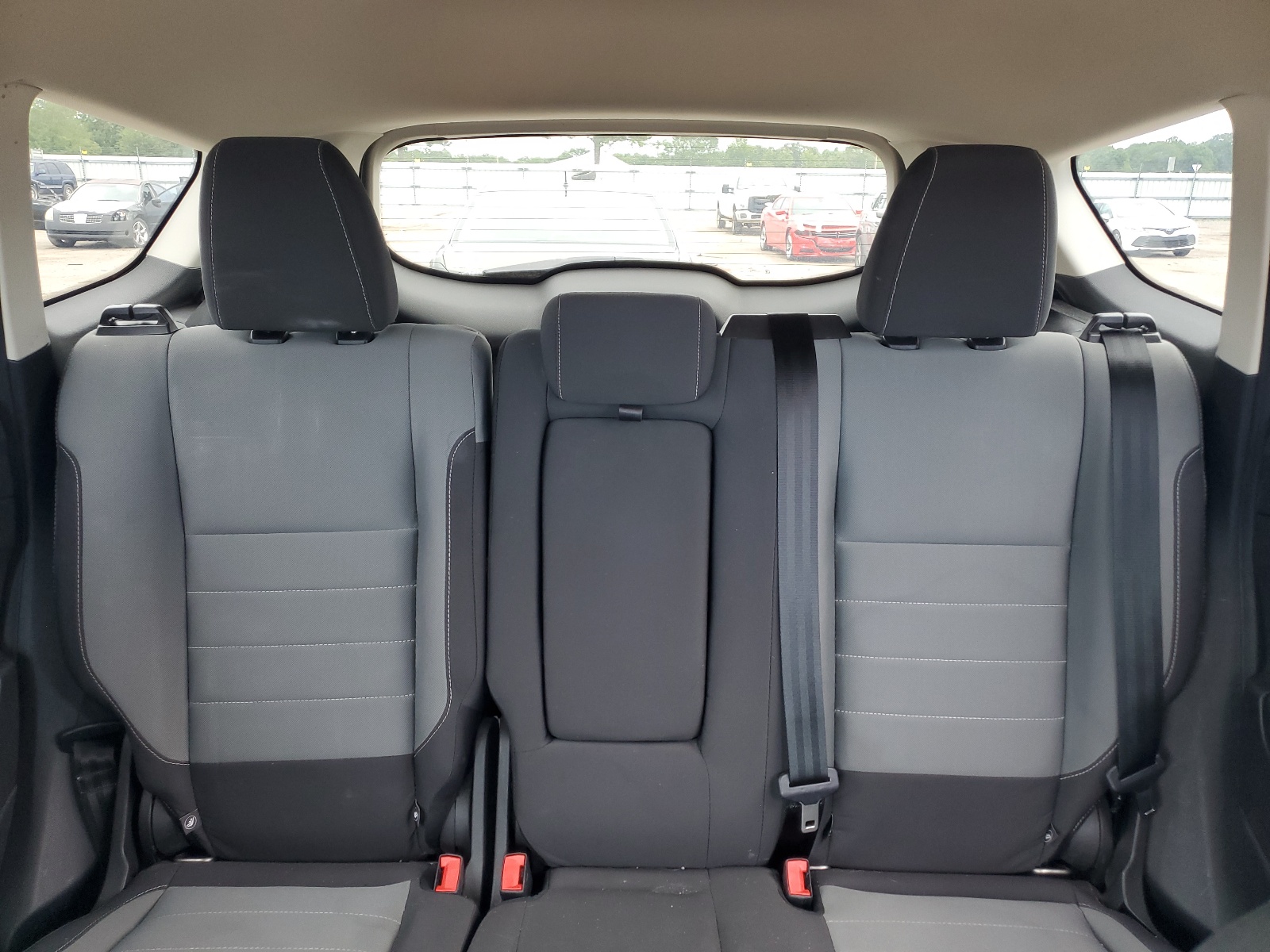 1FMCU0G72GUB89429 2016 Ford Escape Se