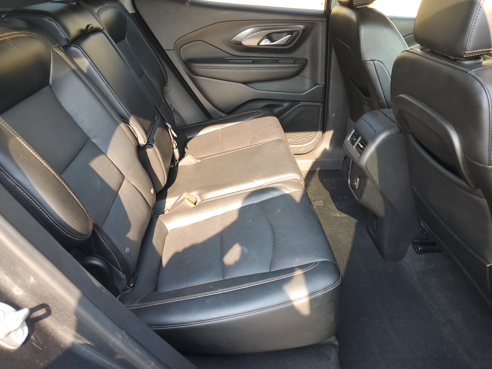 3GKALVEV9LL261670 2020 GMC Terrain Slt