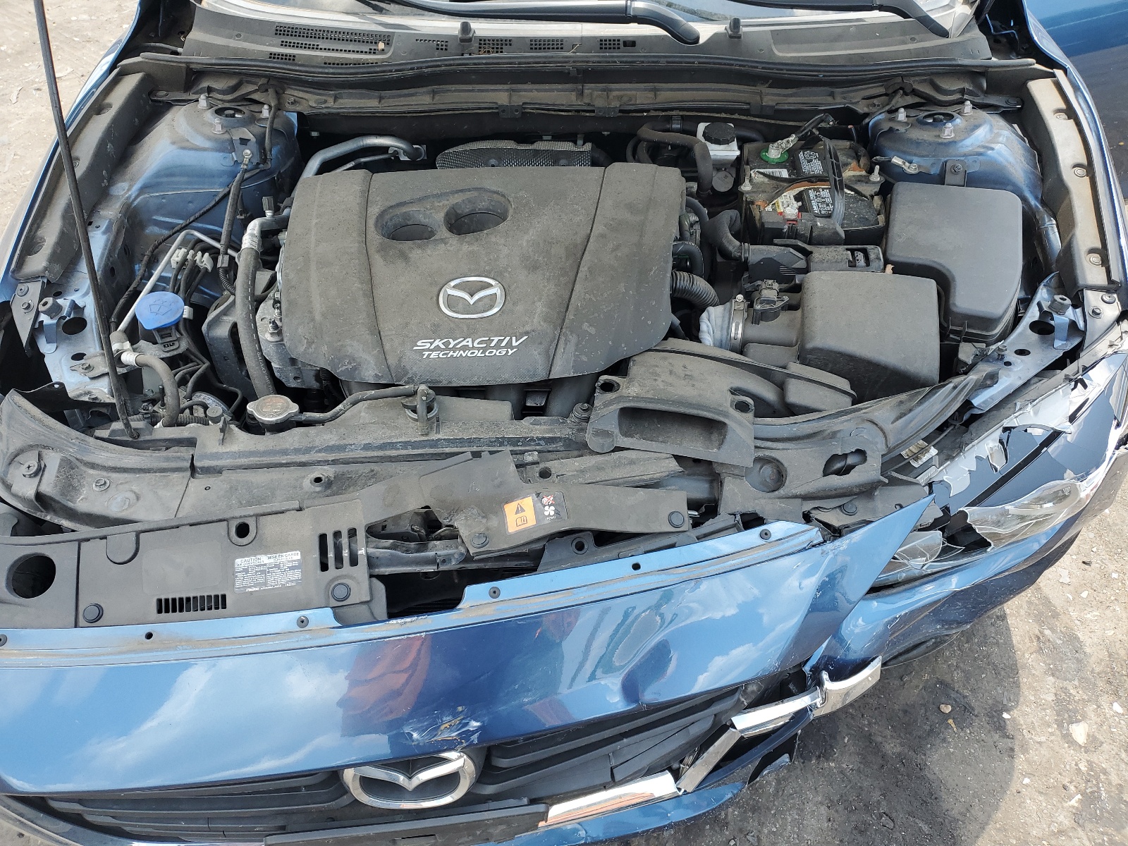 3MZBN1V30JM174553 2018 Mazda 3 Touring