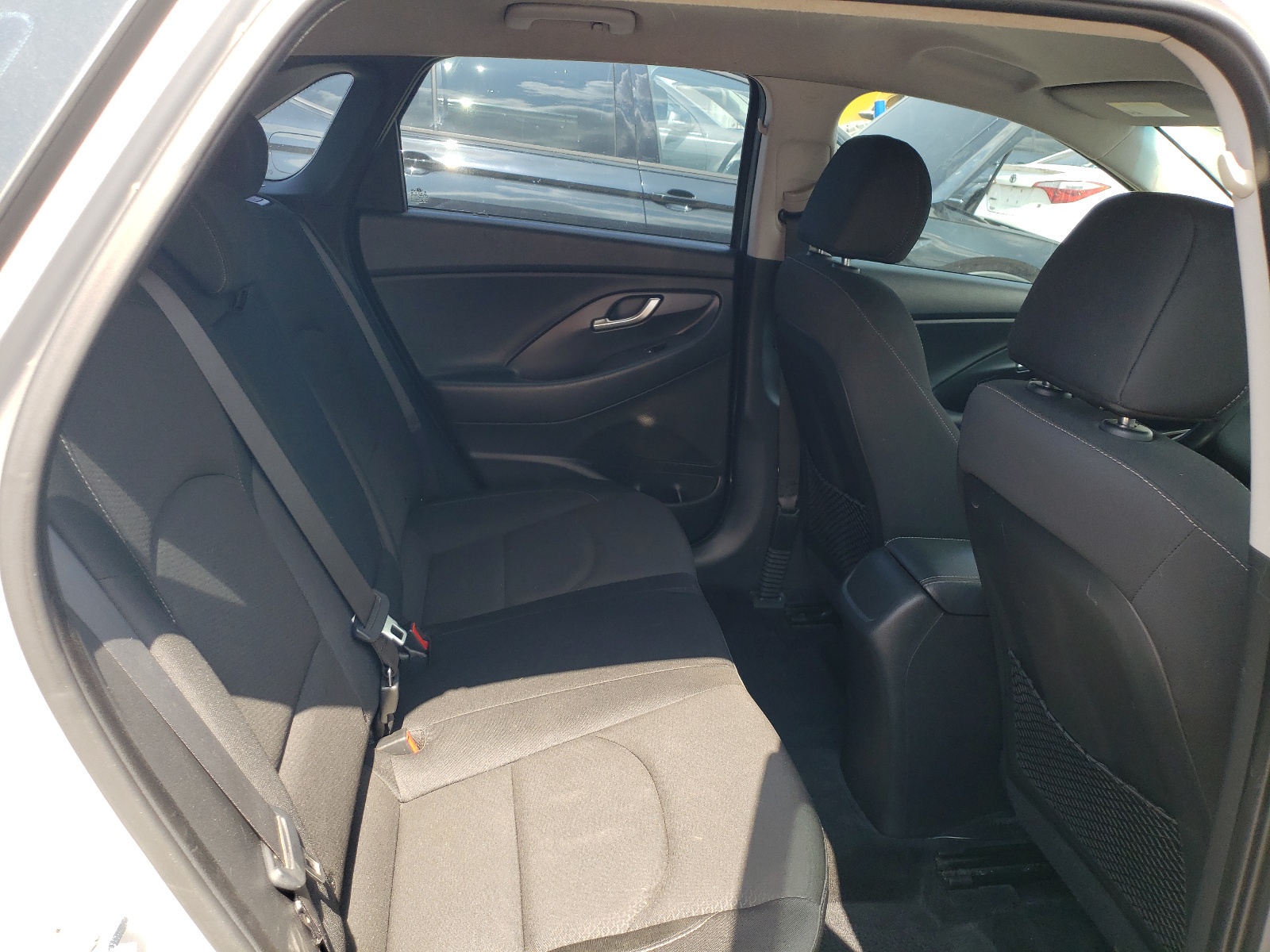 KMHH35LE9JU030845 2018 Hyundai Elantra Gt