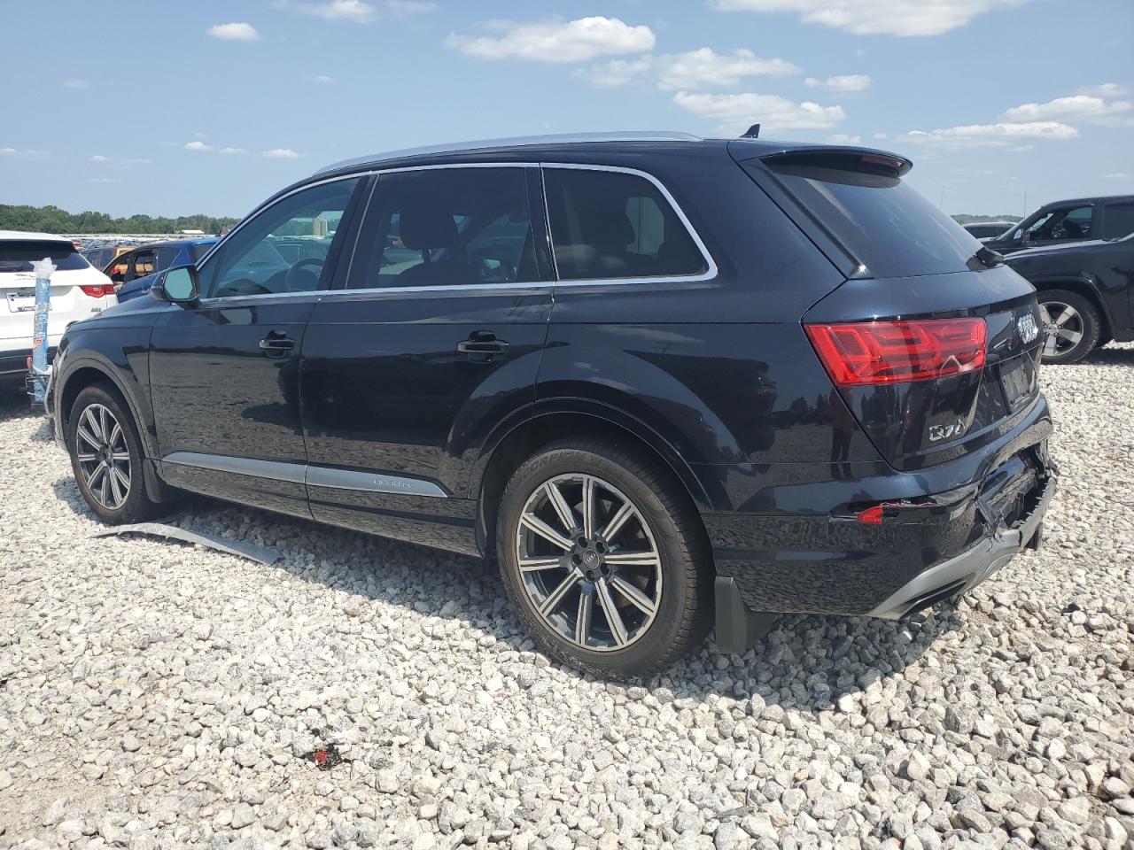 WA1LAAF73HD014039 2017 AUDI Q7 - Image 2