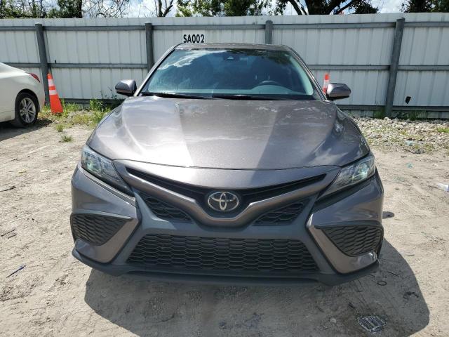 4T1G11AK8MU612037 Toyota Camry SE 5