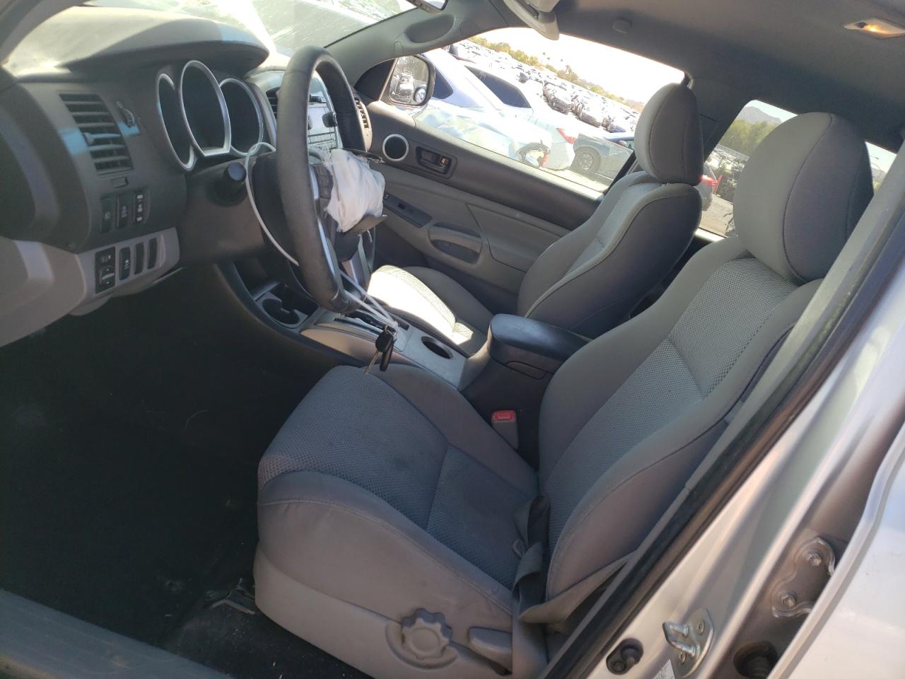 2012 Toyota Tacoma - Image 7
