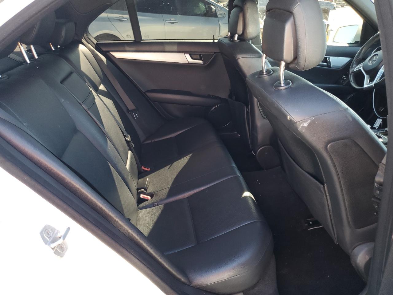 2013 Mercedes-Benz C 250 VIN: WDDGF4HB4DA765101 Lot: 68768064