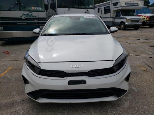 3KPF24AD9NE431044 Kia Forte FE 5