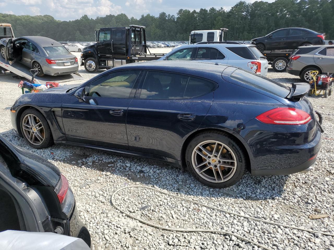 WP0AA2A77GL002426 2016 Porsche Panamera 2