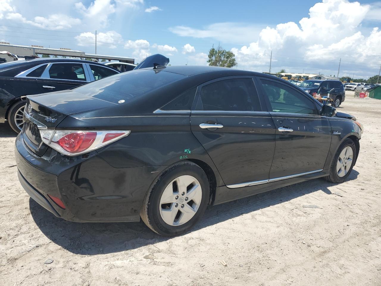 2012 Hyundai Sonata Hybrid VIN: KMHEC4A44CA054806 Lot: 66395144