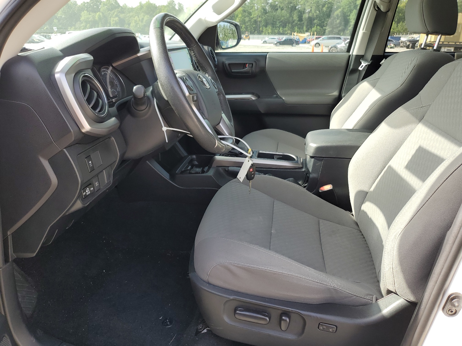 3TMCZ5AN8LM346339 2020 Toyota Tacoma Double Cab