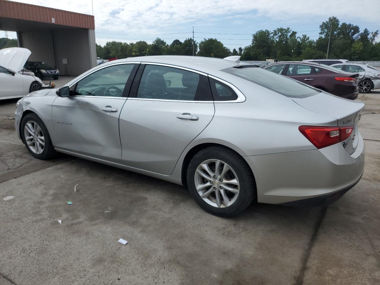 2016 Chevrolet Malibu - Image 2