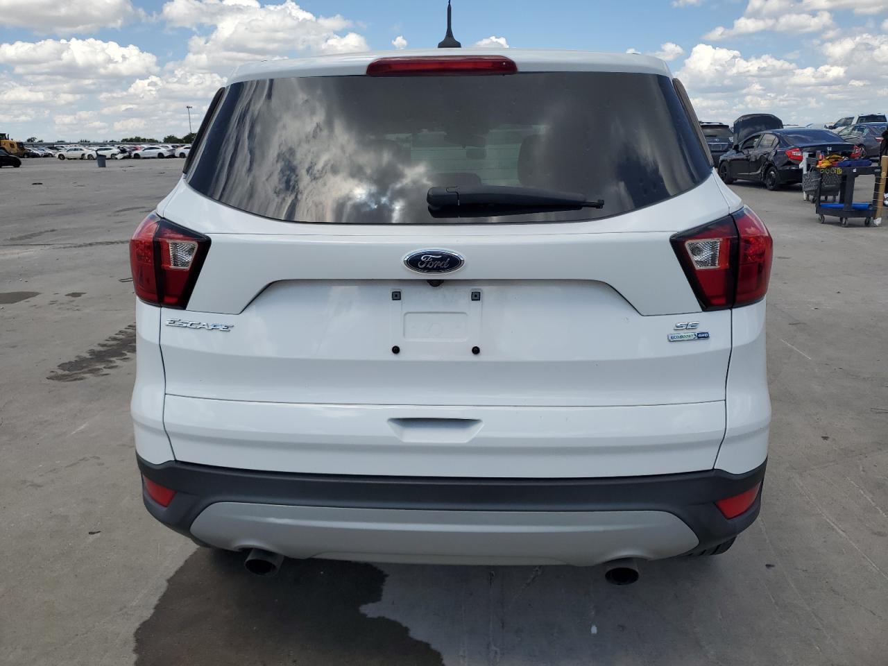 2019 Ford Escape Se VIN: 1FMCU9GD5KUA21495 Lot: 68698184